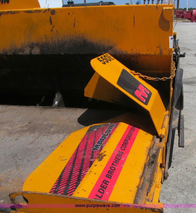 image for item F3016 2002 Mauldin 550E asphalt paver