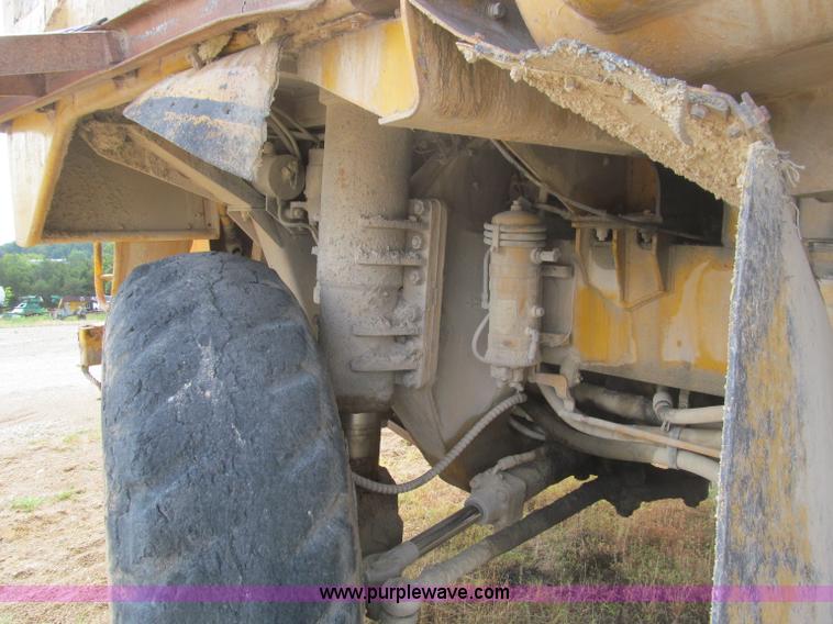 image for item F4538 Caterpillar 769 rock haul truck