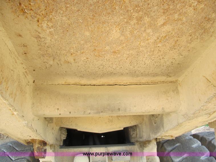 image for item F4538 Caterpillar 769 rock haul truck