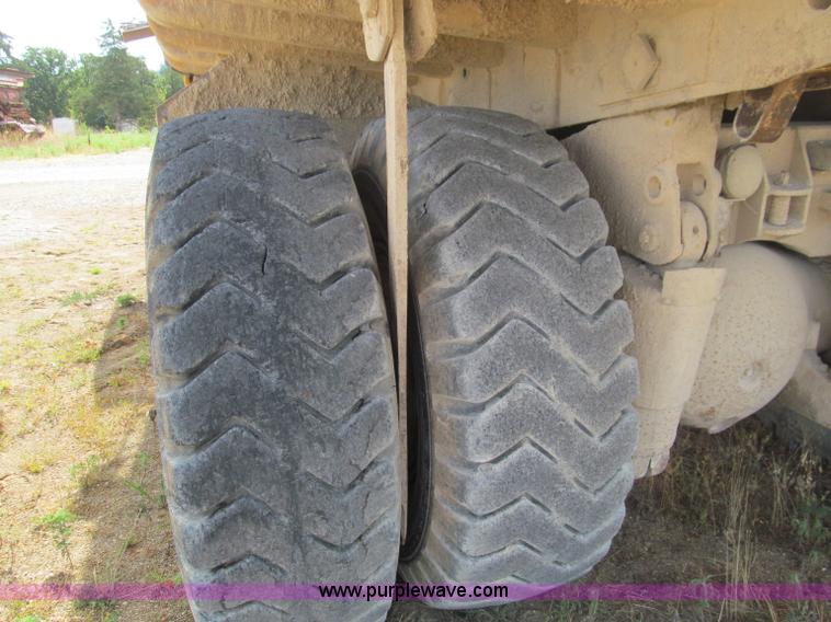 image for item F4538 Caterpillar 769 rock haul truck