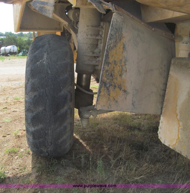 image for item F4538 Caterpillar 769 rock haul truck