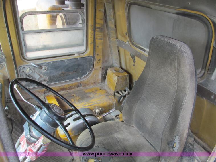 image for item F4538 Caterpillar 769 rock haul truck