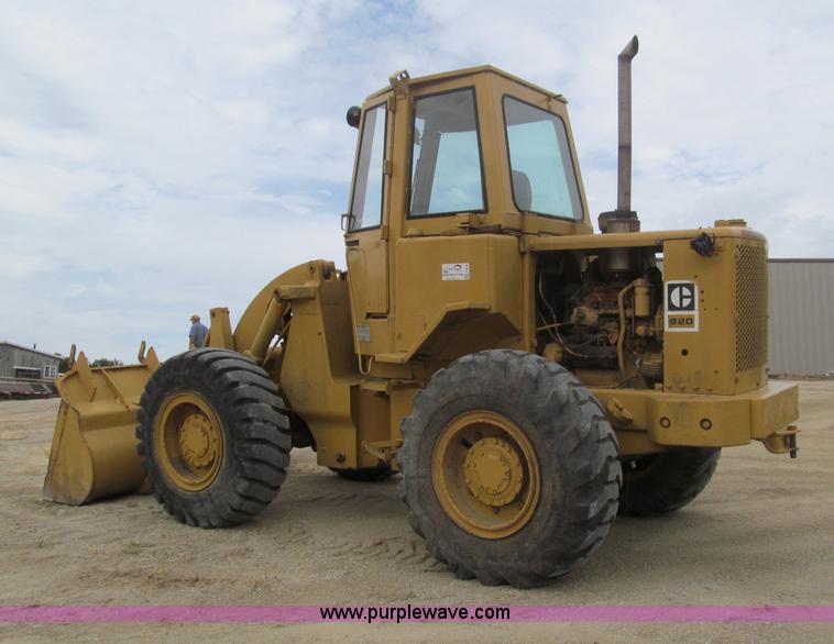 image for item F4539 1972 Caterpillar 920 wheel loader