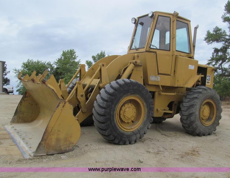 image for item F4539 1972 Caterpillar 920 wheel loader