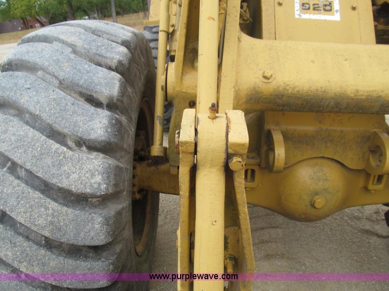image for item F4539 1972 Caterpillar 920 wheel loader