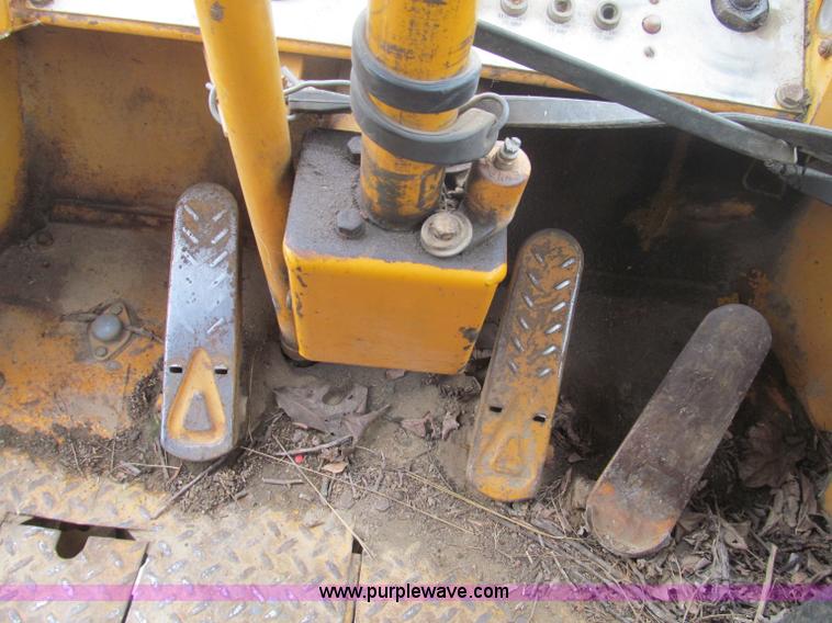 image for item F4539 1972 Caterpillar 920 wheel loader