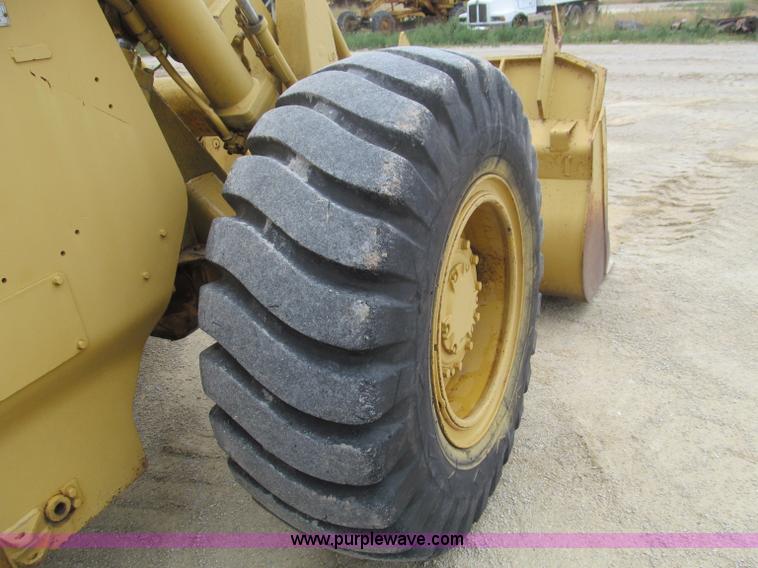 image for item F4539 1972 Caterpillar 920 wheel loader