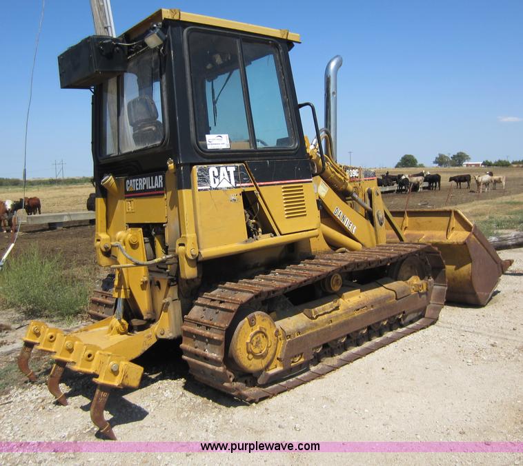 image for item F6504 1997 Caterpillar 939C track loader