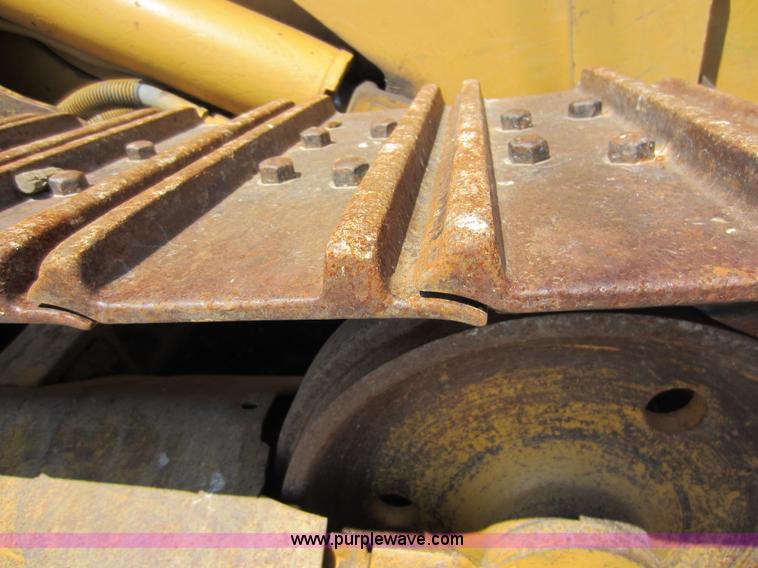 image for item F6504 1997 Caterpillar 939C track loader