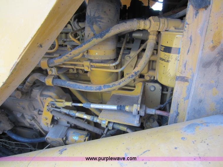 image for item F6504 1997 Caterpillar 939C track loader