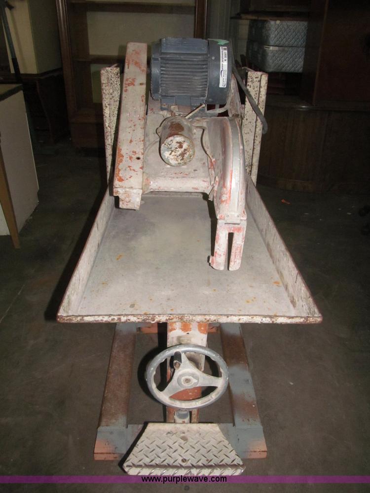 image for item K9561 Clipper electric stationary brick saw