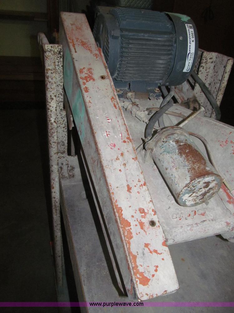 image for item K9561 Clipper electric stationary brick saw