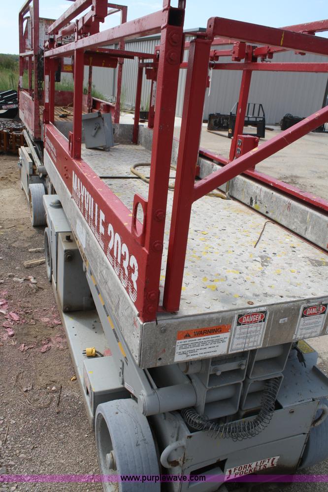 image for item K9827 MEC Mayville 2033 electric scissor lift