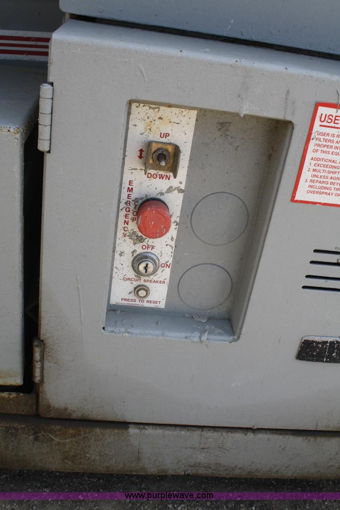 image for item K9827 MEC Mayville 2033 electric scissor lift