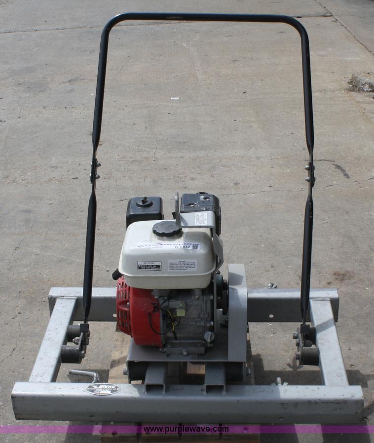 image for item K9832 Stone VS400 vibratory screed