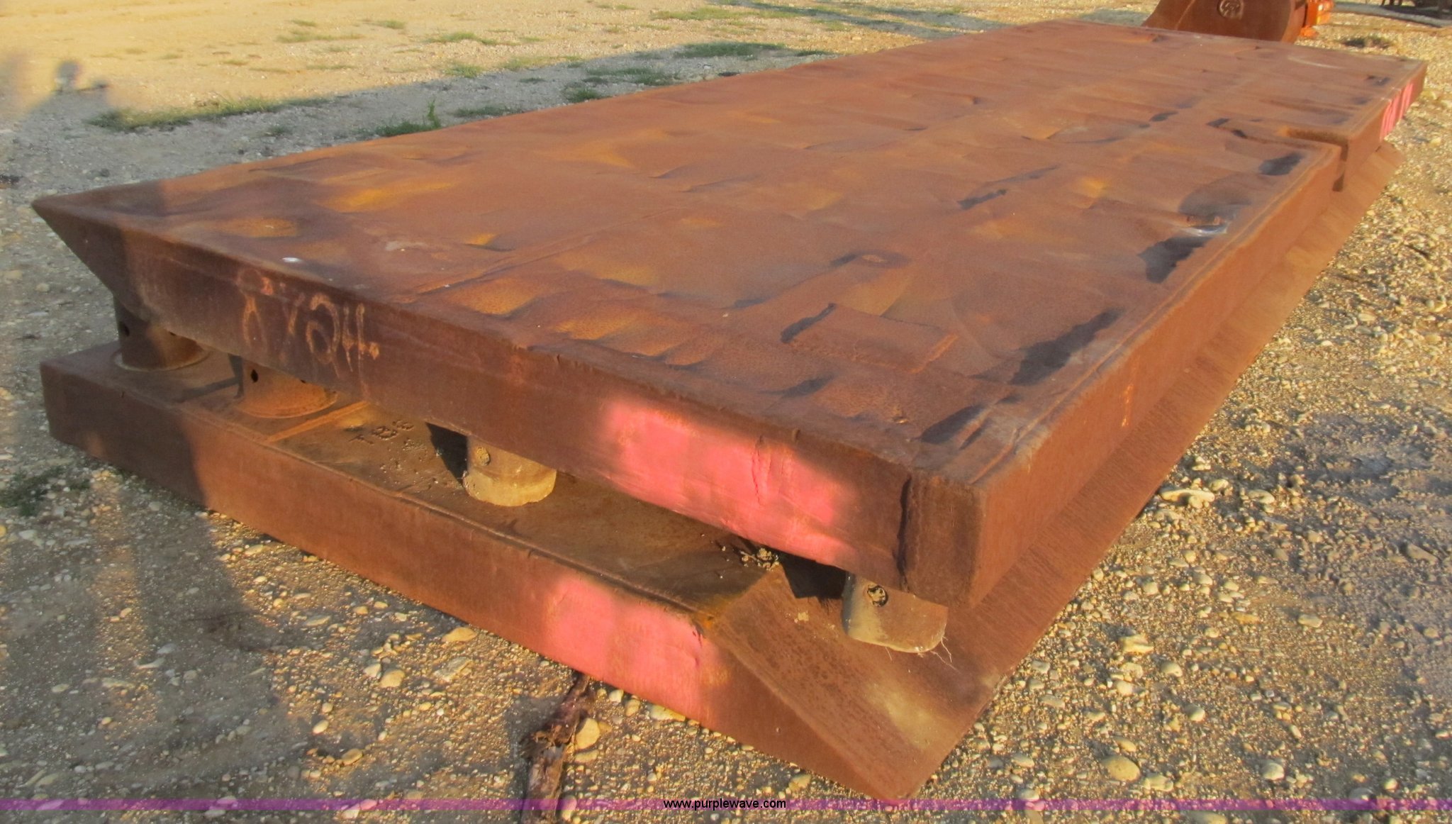 CME trench box in Joliet, IL Item B2816 sold Purple Wave