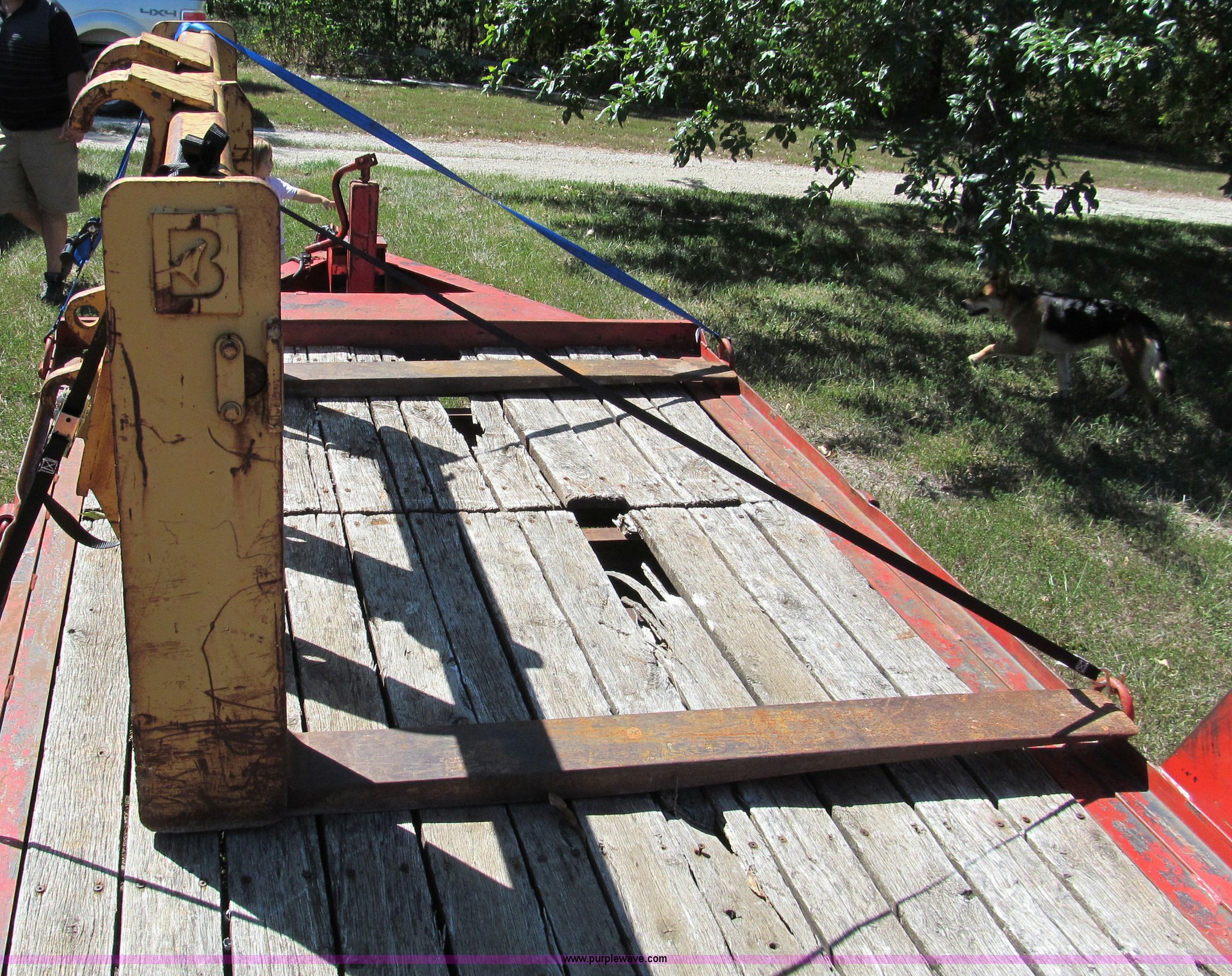 Balderson loader forks in Odessa, MO Item E2027 sold Purple Wave
