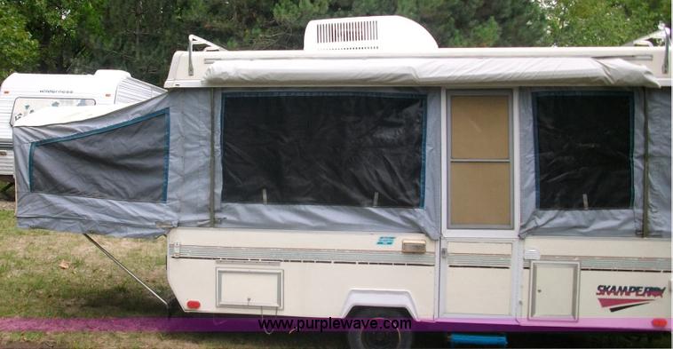 image for item B1486 1994 Skamper pop-up camper