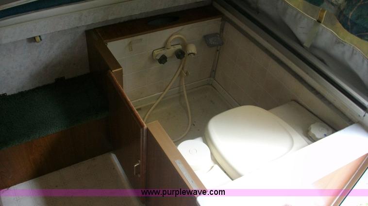 image for item B1486 1994 Skamper pop-up camper