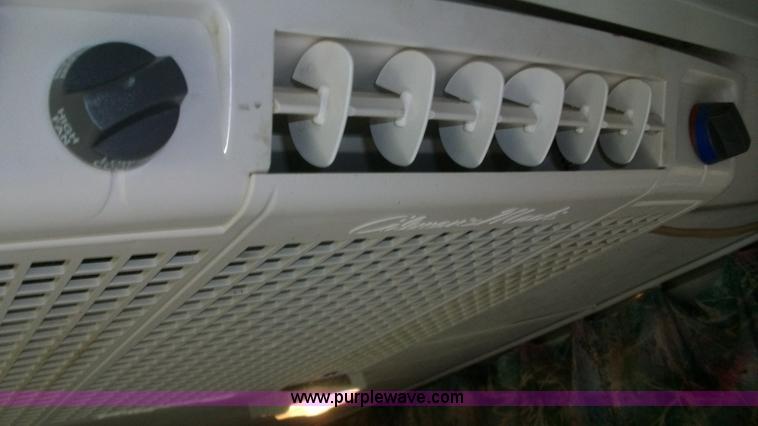 image for item B1486 1994 Skamper pop-up camper