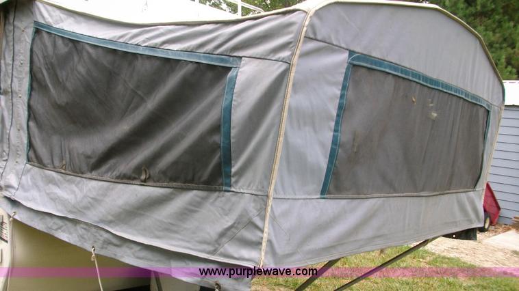 image for item B1486 1994 Skamper pop-up camper