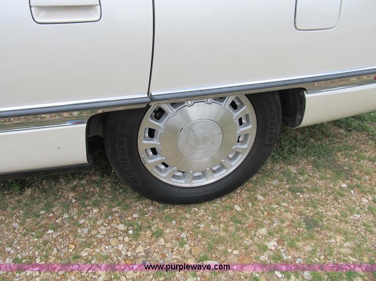 image for item B2806 1996 Cadillac Deville