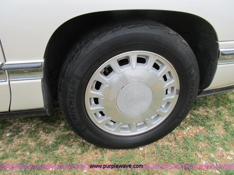 image for item B2806 1996 Cadillac Deville