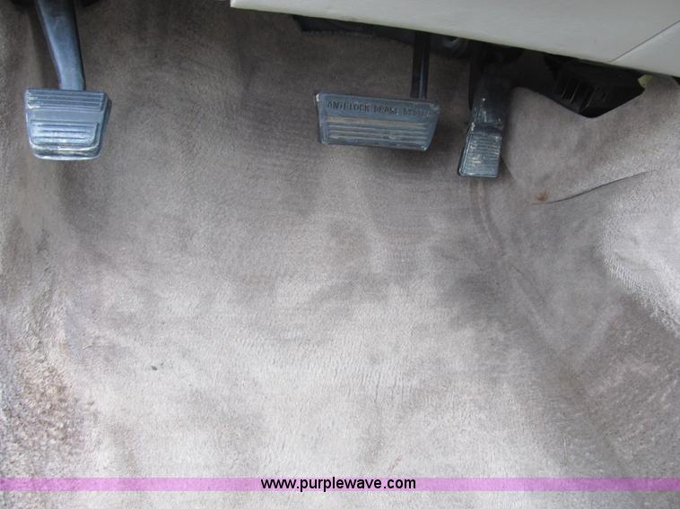 image for item B2806 1996 Cadillac Deville