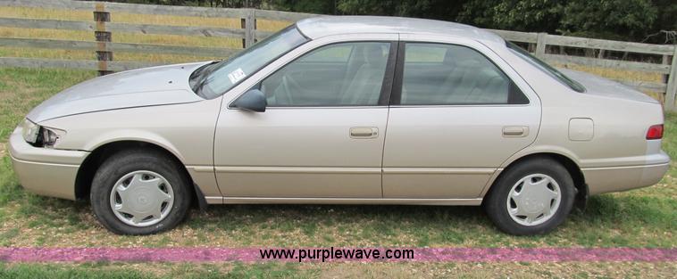 image for item B2808 1997 Toyota Camry