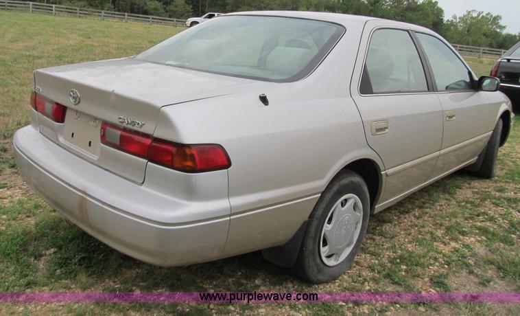 image for item B2808 1997 Toyota Camry