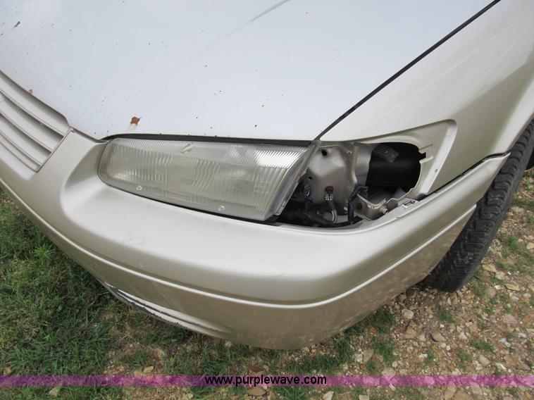 image for item B2808 1997 Toyota Camry