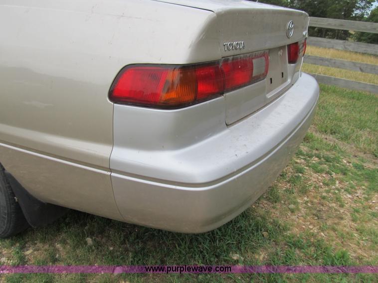 image for item B2808 1997 Toyota Camry