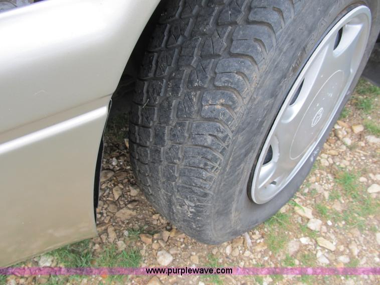 image for item B2808 1997 Toyota Camry