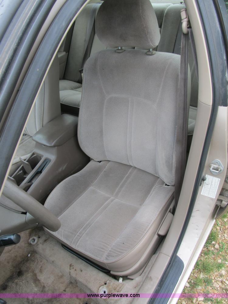 image for item B2808 1997 Toyota Camry