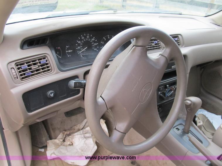 image for item B2808 1997 Toyota Camry