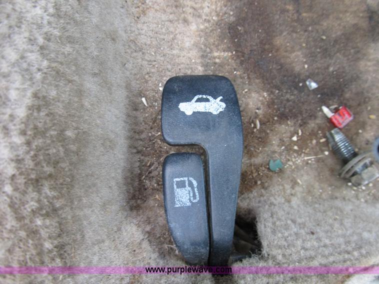 image for item B2808 1997 Toyota Camry