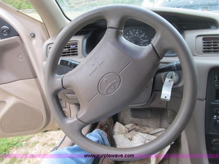 image for item B2808 1997 Toyota Camry