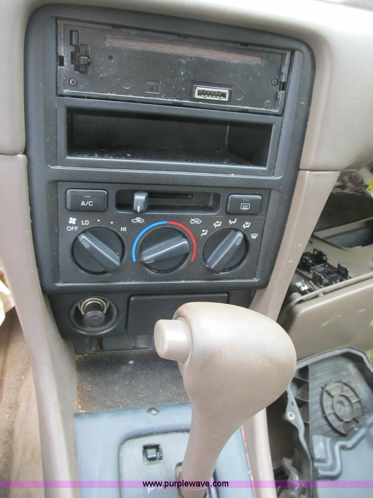 image for item B2808 1997 Toyota Camry