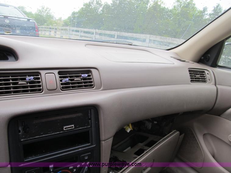 image for item B2808 1997 Toyota Camry