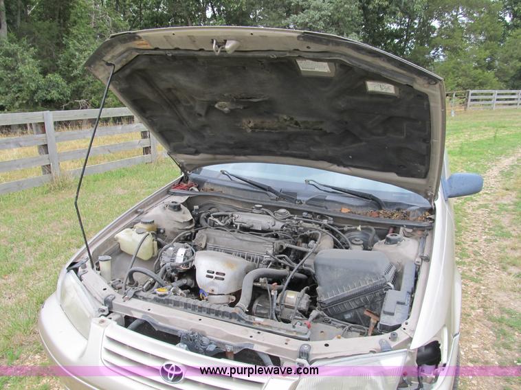 image for item B2808 1997 Toyota Camry