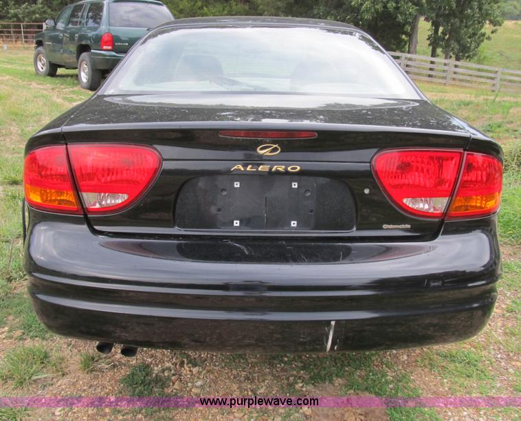 image for item B2811 1999 Oldsmobile Alero GLS