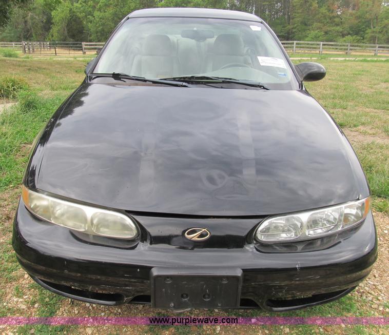 image for item B2811 1999 Oldsmobile Alero GLS