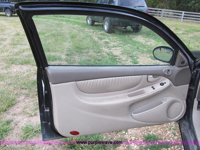 image for item B2811 1999 Oldsmobile Alero GLS