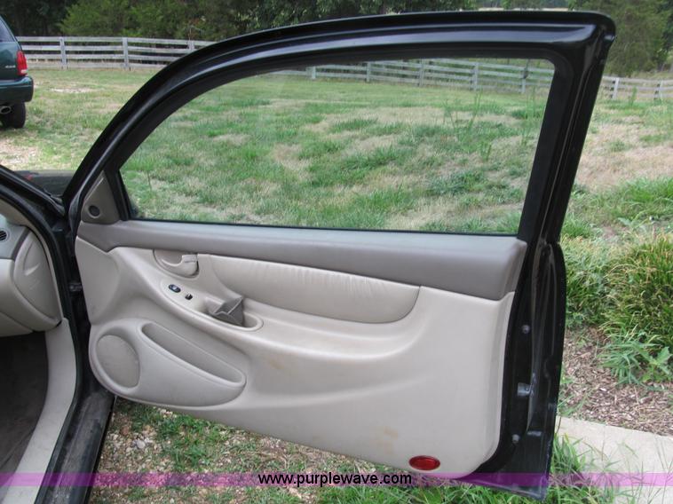 image for item B2811 1999 Oldsmobile Alero GLS