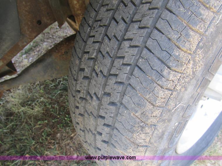 image for item B2834 1993 Ford Ranger XLT pickup truck