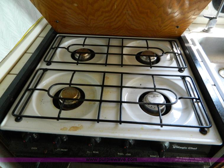 image for item B3842 1992 Chevrolet Pace 31' RV motorhome