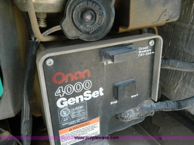 image for item B3842 1992 Chevrolet Pace 31' RV motorhome