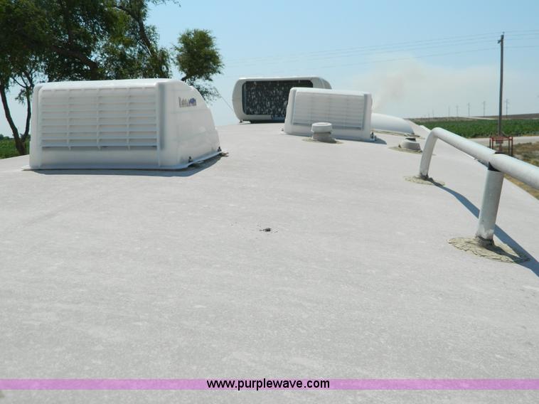 image for item B3842 1992 Chevrolet Pace 31' RV motorhome