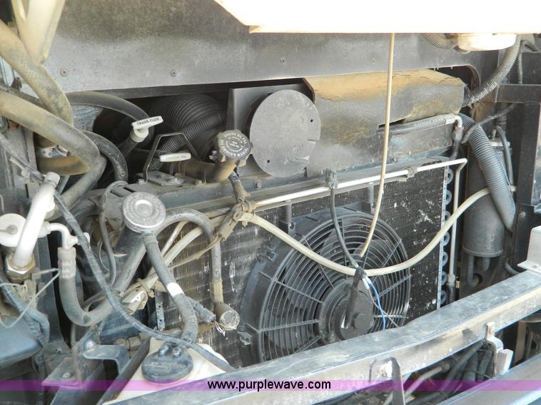 image for item B3842 1992 Chevrolet Pace 31' RV motorhome