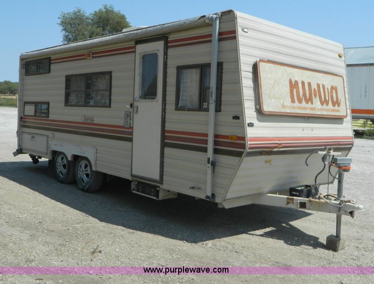image for item B3845 1985 Nuwa 21' camper